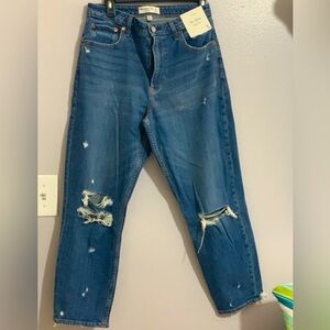 Abercrombie The Mom High Rise jeans
